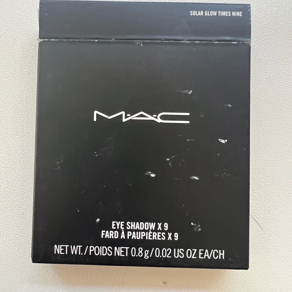 Brand New! Still in the box Limited Edition Palette- MAC “Solar Glow Times Nine” - Picture 2 of 5